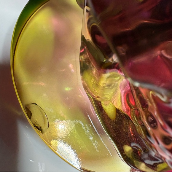 Tahari Halloween Amber Oil Slick Glass Skull Candle Stick Holders/Book End - Picture 12 of 12